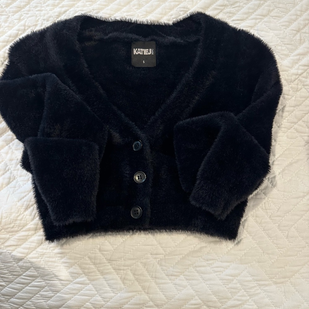 Katie J Cardigan